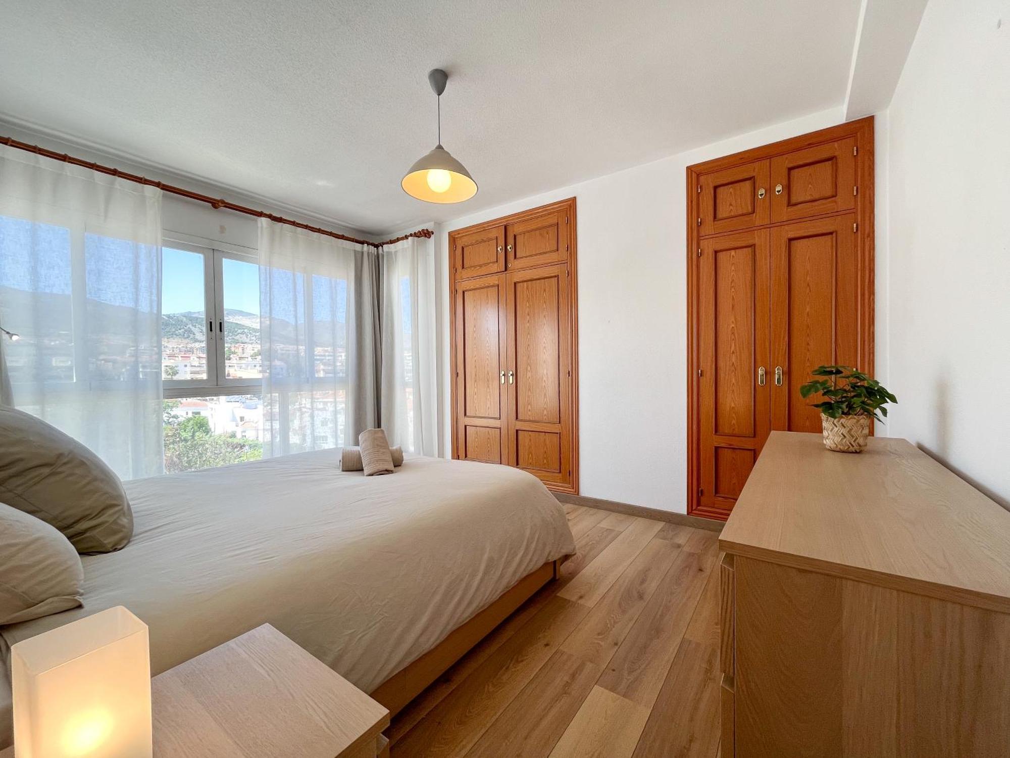 Appartement Spacieux Avec Terrasse Et Piscine ベナルマデナ エクステリア 写真